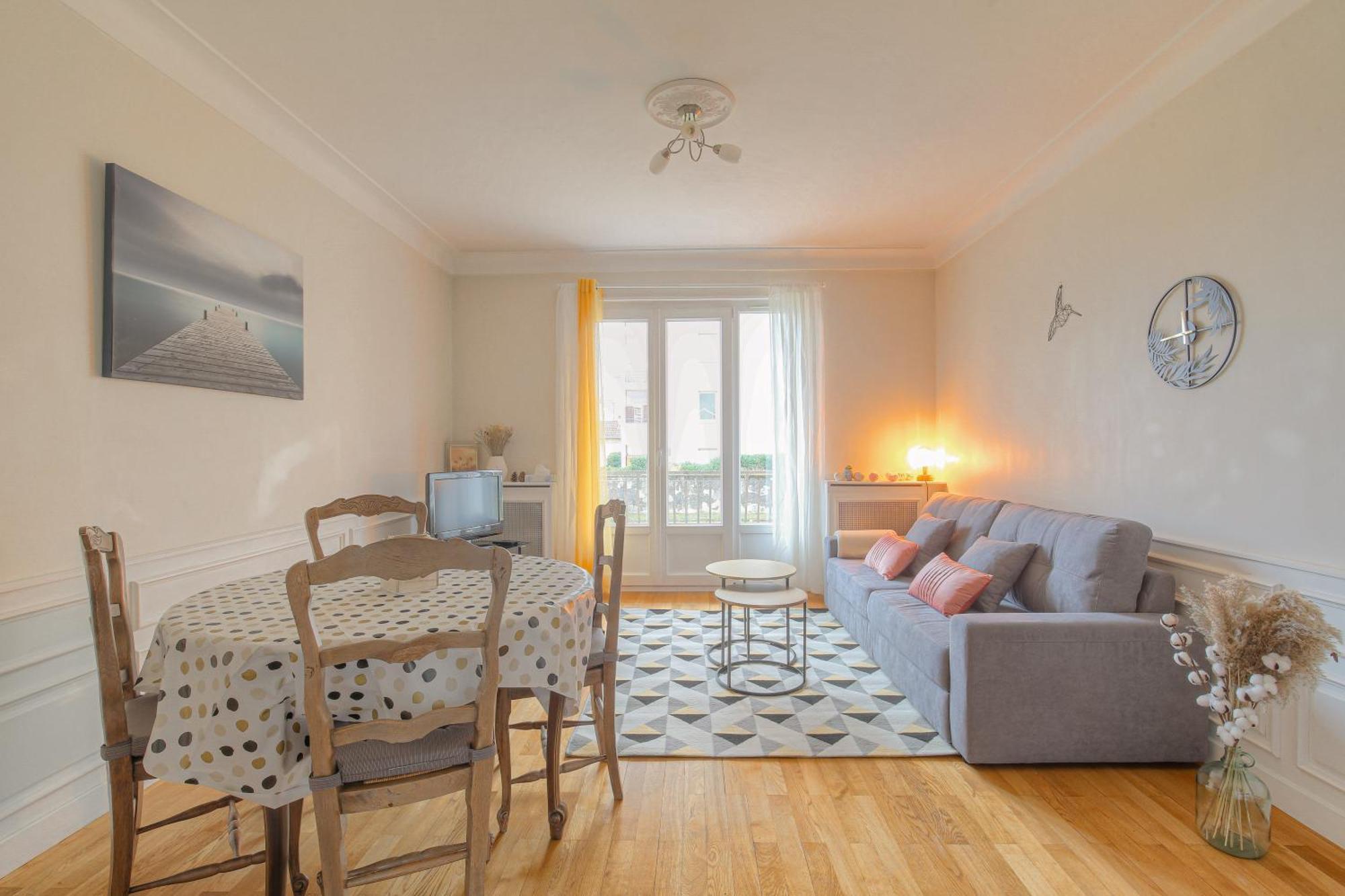 Apartamento Le Parilly - Ma Cabotte Vénissieux Exterior foto